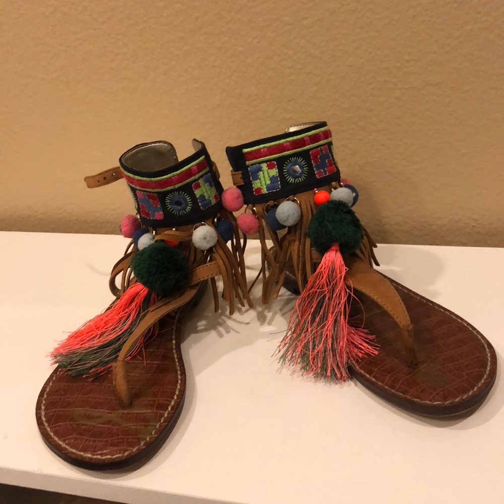 Sam Edelman gladiator sandals with Pom poms (5.5)